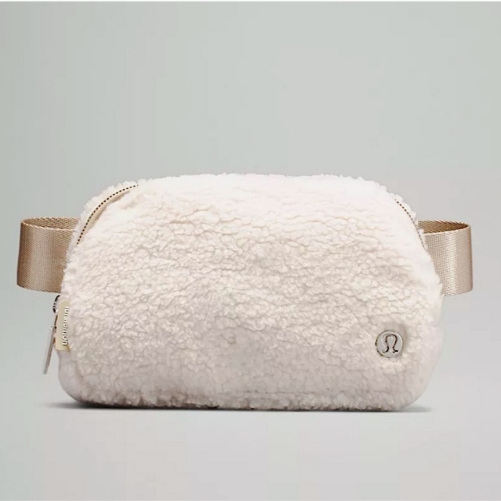 Ivory Everywhere Belt Bag